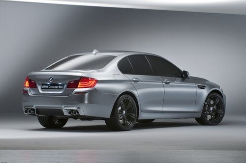 Официальные фотографии предсерийного BMW M5